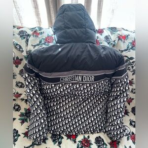 Dior Oblique Reversible Puffer Down Jacket - Blue and Ecru - Pre-Loved Condition